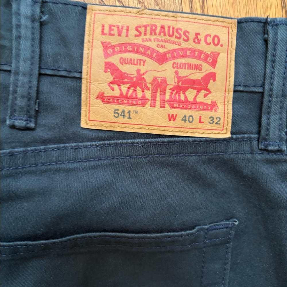 Levi's Men's Dark Gray 541